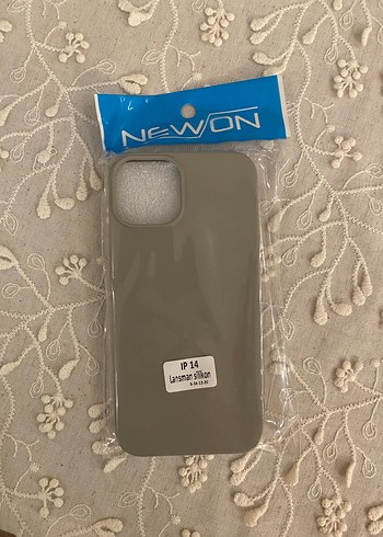 Gri iPhone 14 Silikon Kılıf
