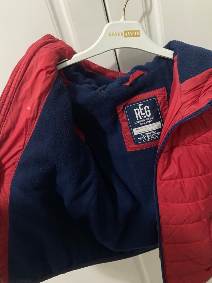 Kırmızı Erkek Çocuk Kapüşonlu Mont - Görsel 5