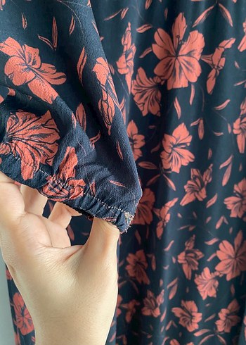 Kırmızı Çiçek Desenli Uzun Bohem Elbise - Görsel 3