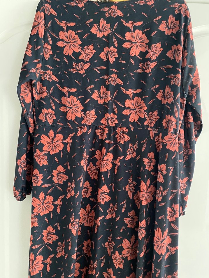 Kırmızı Çiçek Desenli Uzun Bohem Elbise - Görsel 2