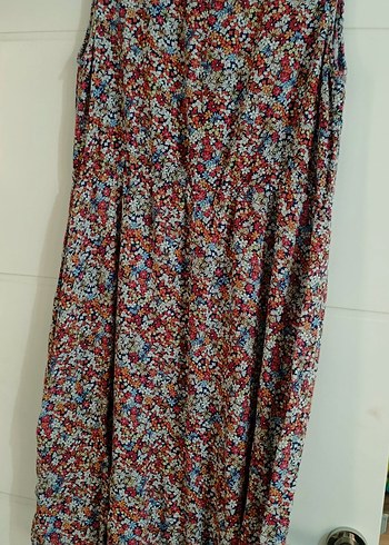 LC Waikiki Renkli Cicekli Uzun Etek Rahat Ve Sik