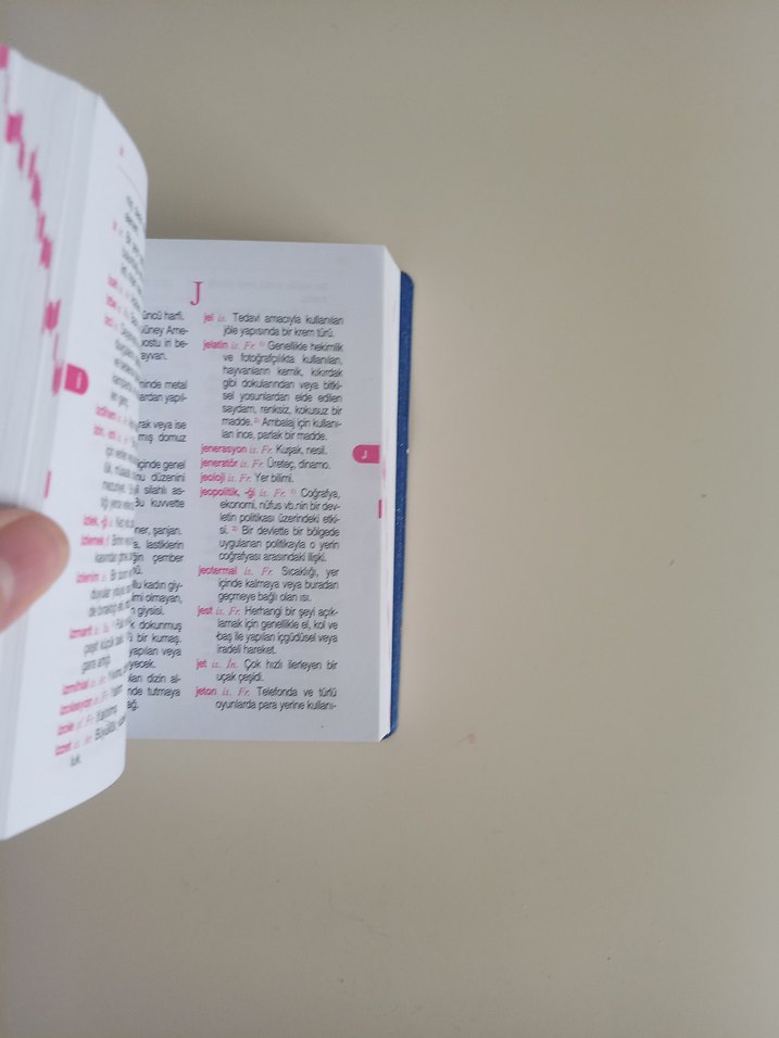 Türkçe Sözlük Kitabı - Görsel 4