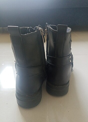 32 Beden siyah Renk Kız çocuk bot
