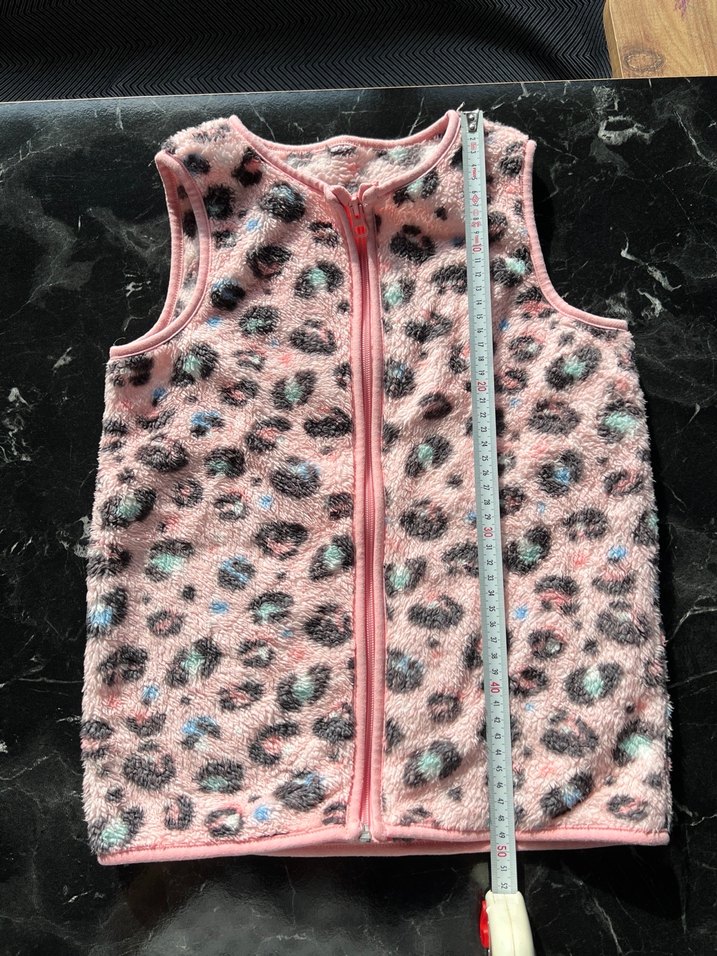 Kız Çocuk Pembe Kürklü Fermuarlı Yelek - Görsel 2