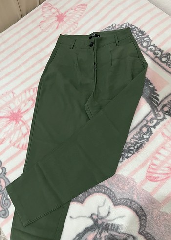 LC Waikiki Haki Yesil Duz Kesim Pantolon