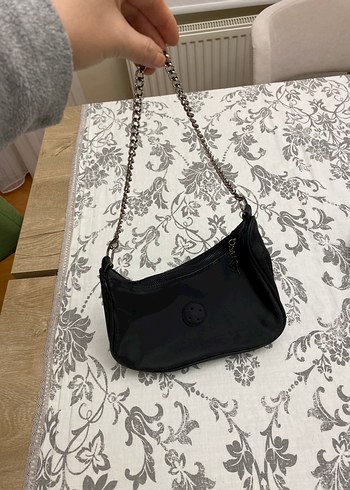 Zincir Detaylı Siyah Deri Kadın Çanta - Görsel 3