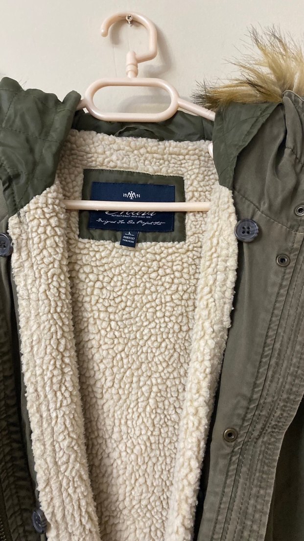 Astarlı Kapüşonlu Kadın Parka - Görsel 2