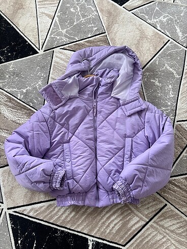 lila mont