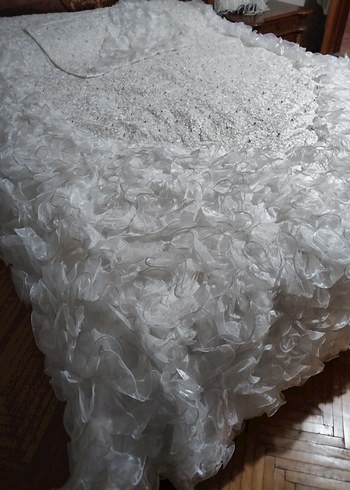 Beyaz Parlak Yatak Örtüsü - Görsel 5