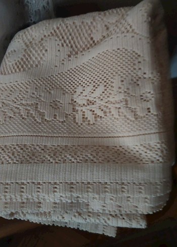 İşlemeli Beyaz Yatak veya masa  Örtüsü - Görsel 5