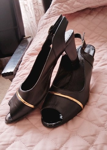 Klasik hakiki Siyah Deri Topuklu Kadın Ayakkabı - Görsel 5