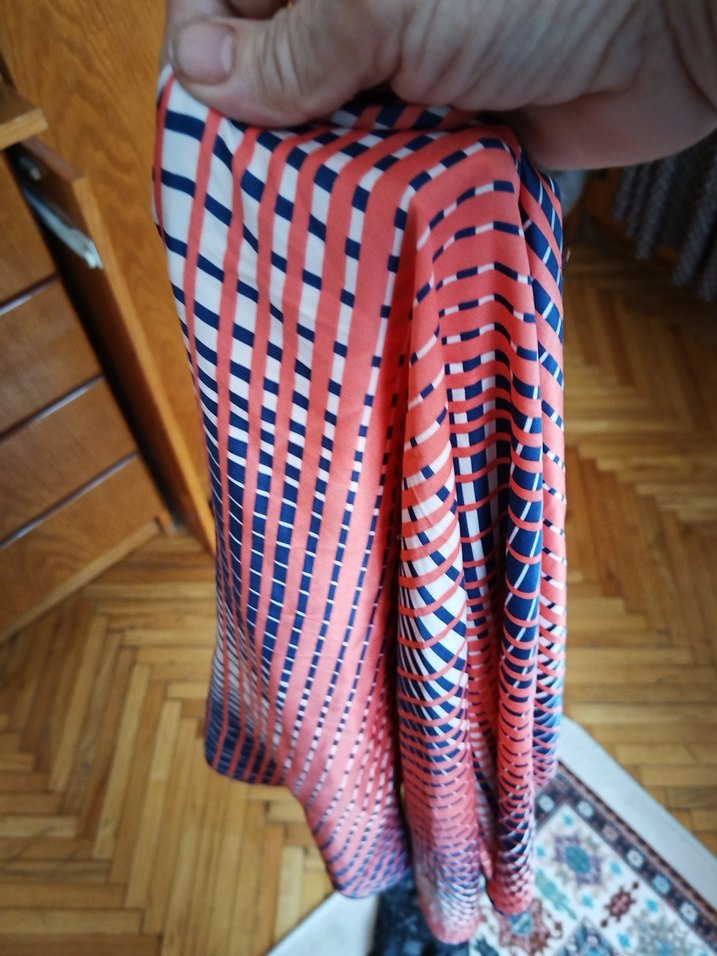 Piliseli Pembe Kadın Fular - Görsel 3