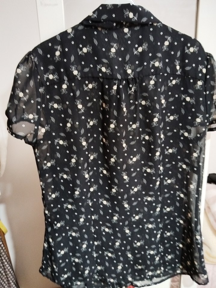 Siyah Gri Desenli Kısa Kollu Kadın Bluz - Görsel 2