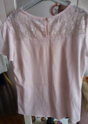 Dantel Detaylı Pembe Kısa Kollu Bluz - Görsel 2