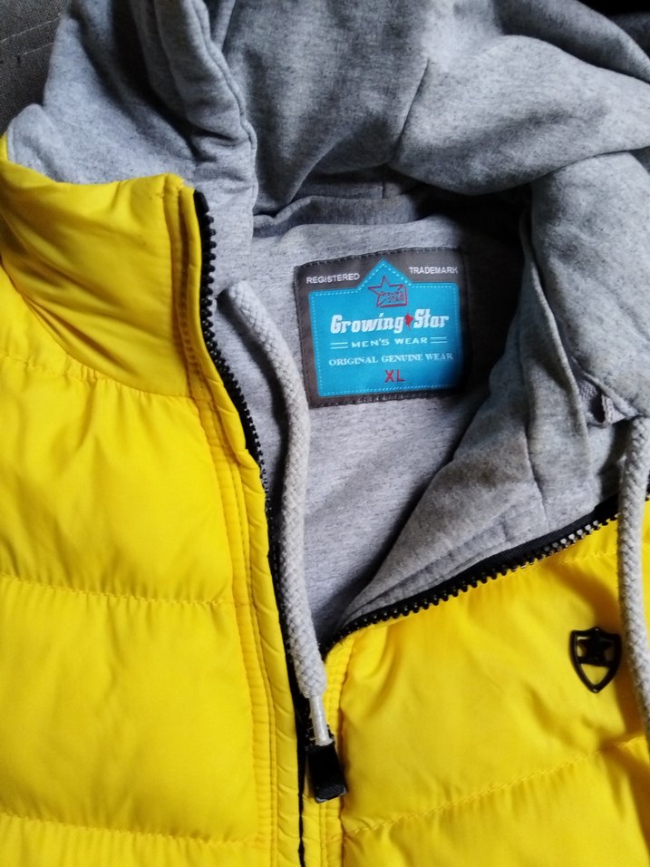 Sarı Kapitone Fermuarlı Erkek Çocuk Yelek - Görsel 3