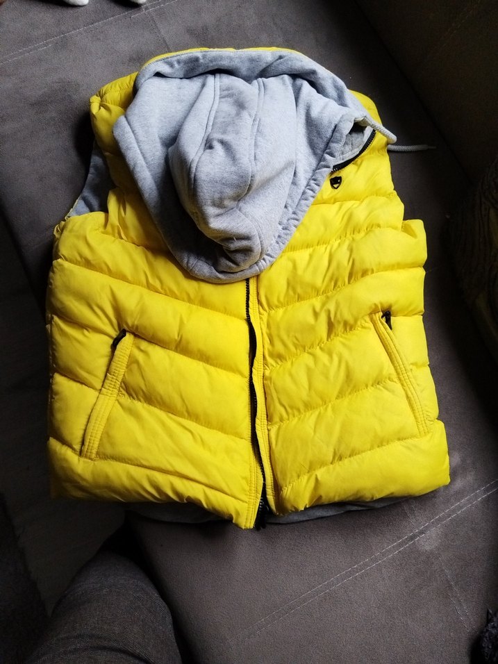 Sarı Kapitone Fermuarlı Erkek Çocuk Yelek - Görsel 4