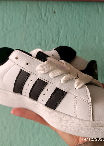 Adidas 34