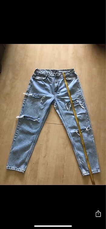l Beden Bershka yırtık pantolon