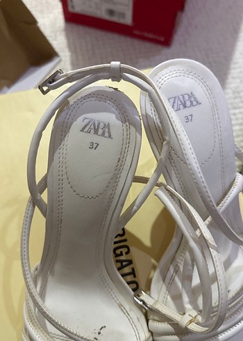 Zara Zara Beyaz Topuklu Kadın Ayakkabı
