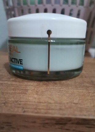  Beden Loreal paris triple active nemlendirici