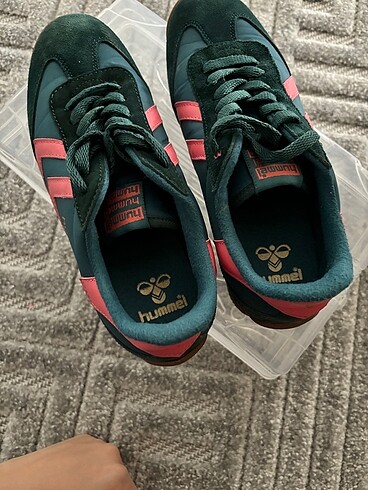 38 Beden Hummel spor