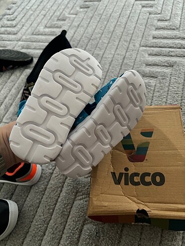 24 Beden Vicco sandalet