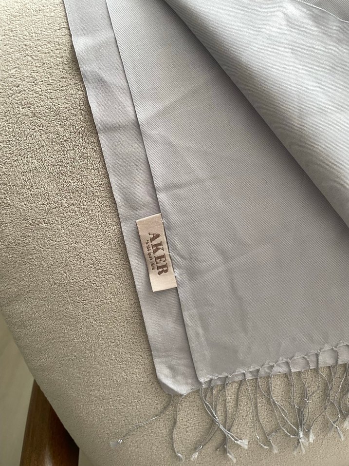 bus gri İpek Dokulu Şal - Görsel 2