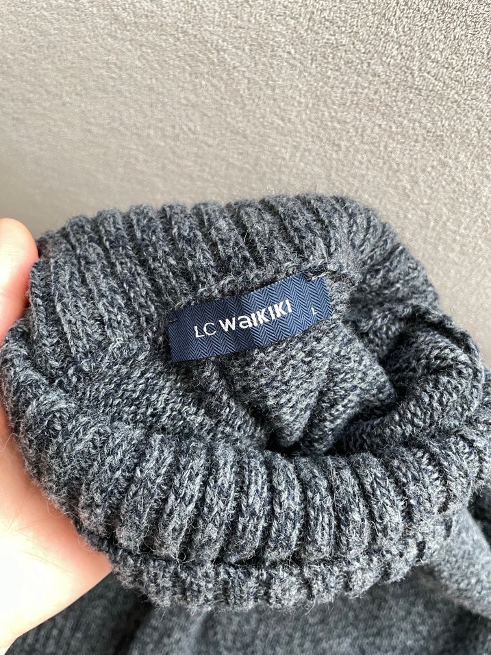 Gri Triko Boğazlı Kazak - Görsel 5