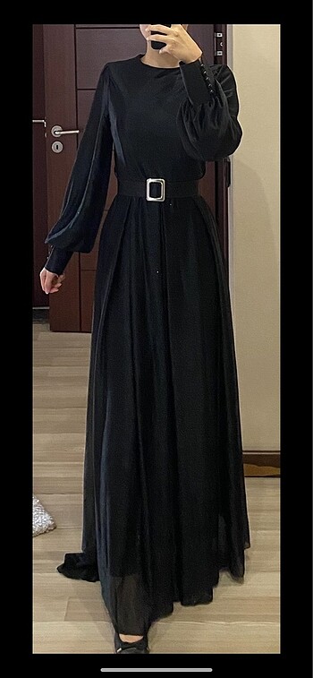 Siyah uzun elbise