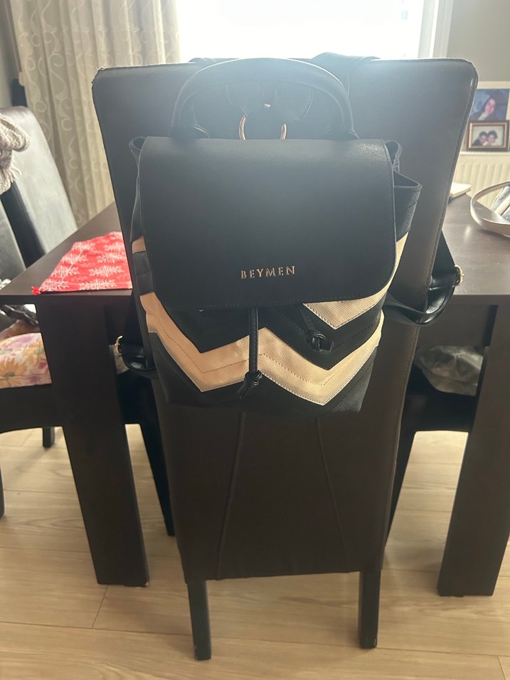 Beymen Siyah Deri Kadın Sırt Çantası - Görsel 3