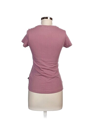 s Beden Puma T-shirt %70 İndirimli.