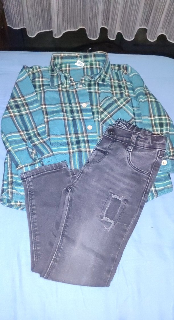 Ekose Gömlek ve Gri Denim Pantolon Seti - Görsel 2