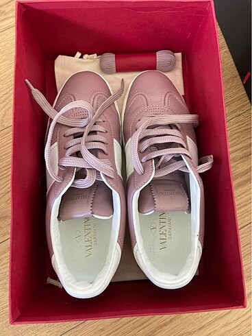 Valentino Valentino Garavani Pudra Flycrew Sneaker 38.5