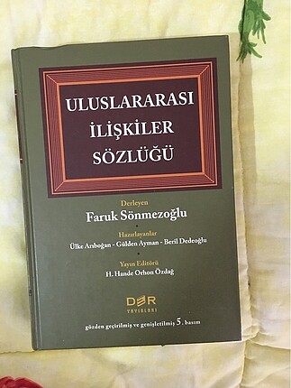 Uluslararası ilişkiler sözlüğü