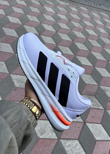 Adidas ürünü