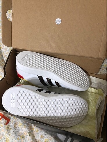 35 Beden beyaz Renk Adidas mickey