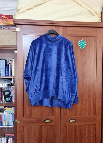 KADIN MAVİ SWEATSHIRT 