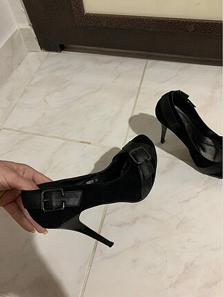 35 Beden siyah Renk ince topuk ayakkabı