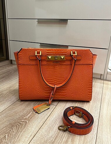 Guess Çanta