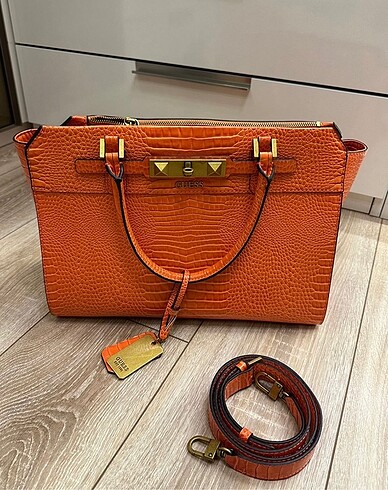 Guess Guess Çanta