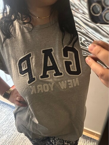 gap tişört