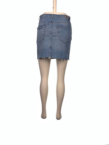 l Beden Pull and Bear Mini Etek %70 İndirimli.