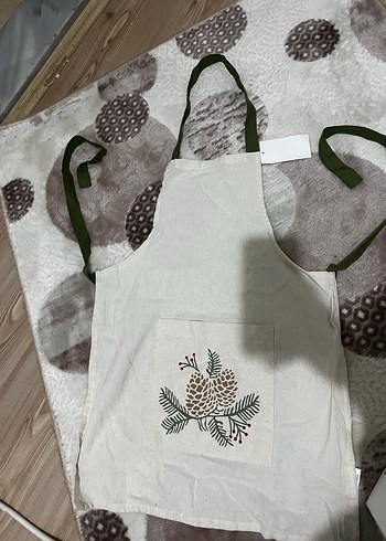 Nakışlı Beyaz Mutfak Önlüğü - Görsel 2