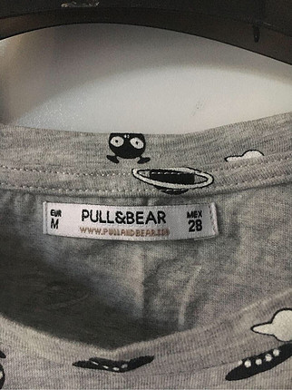 Pull and Bear Tshirt