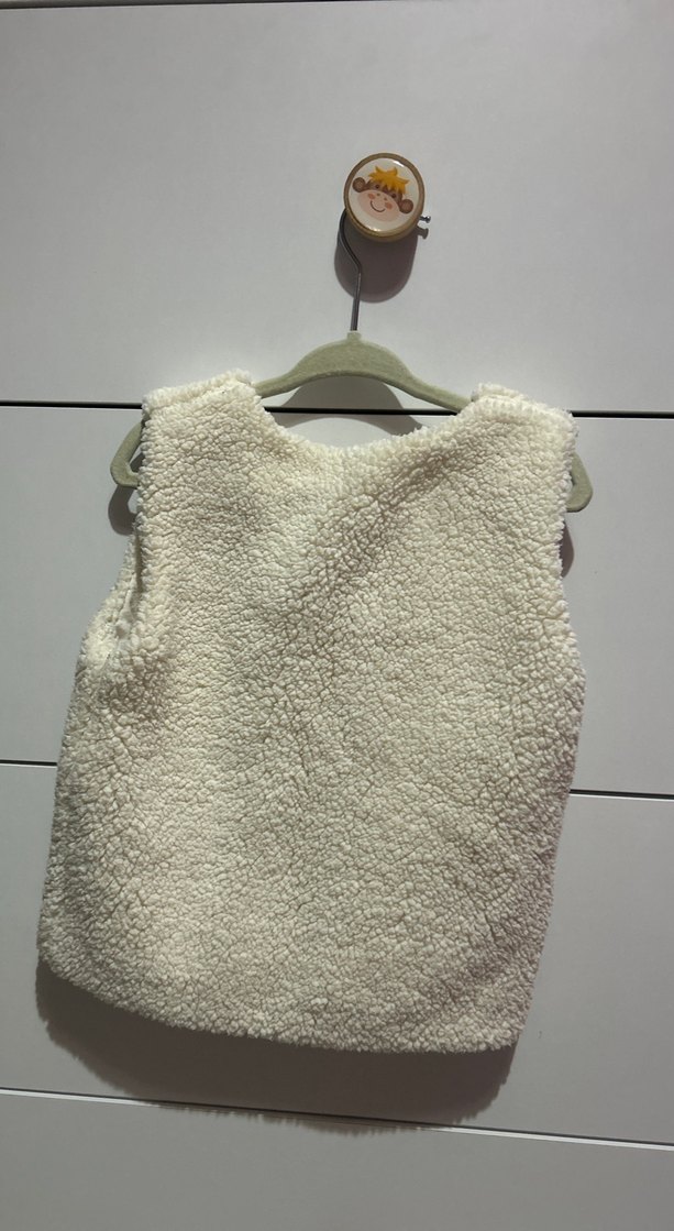 Düğmeli Beyaz Kız Çocuk Yelek - Görsel 3