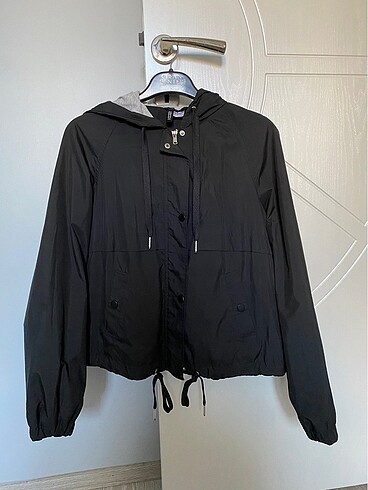 H&m yağmurluk/ceket/ince mont