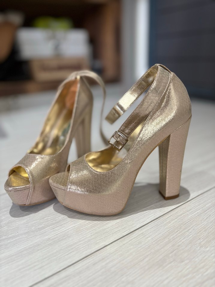 Altın Renkli Kadın Ayakkabı - Görsel 3
