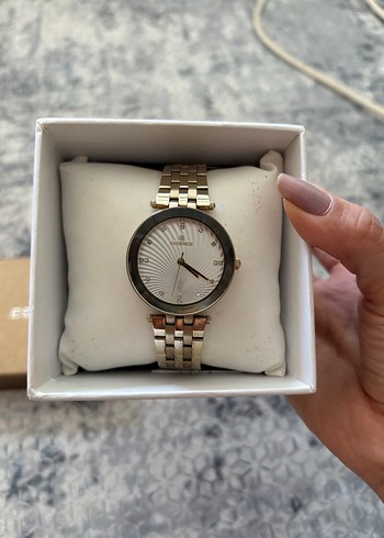 Essence Altın Renk Kadın Saat - Görsel 3