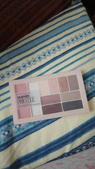 Maybelline far paleti