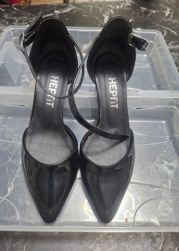 Nine West ürünü